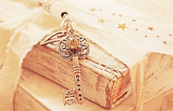 现实的爱情句子 现实的短句子精辟